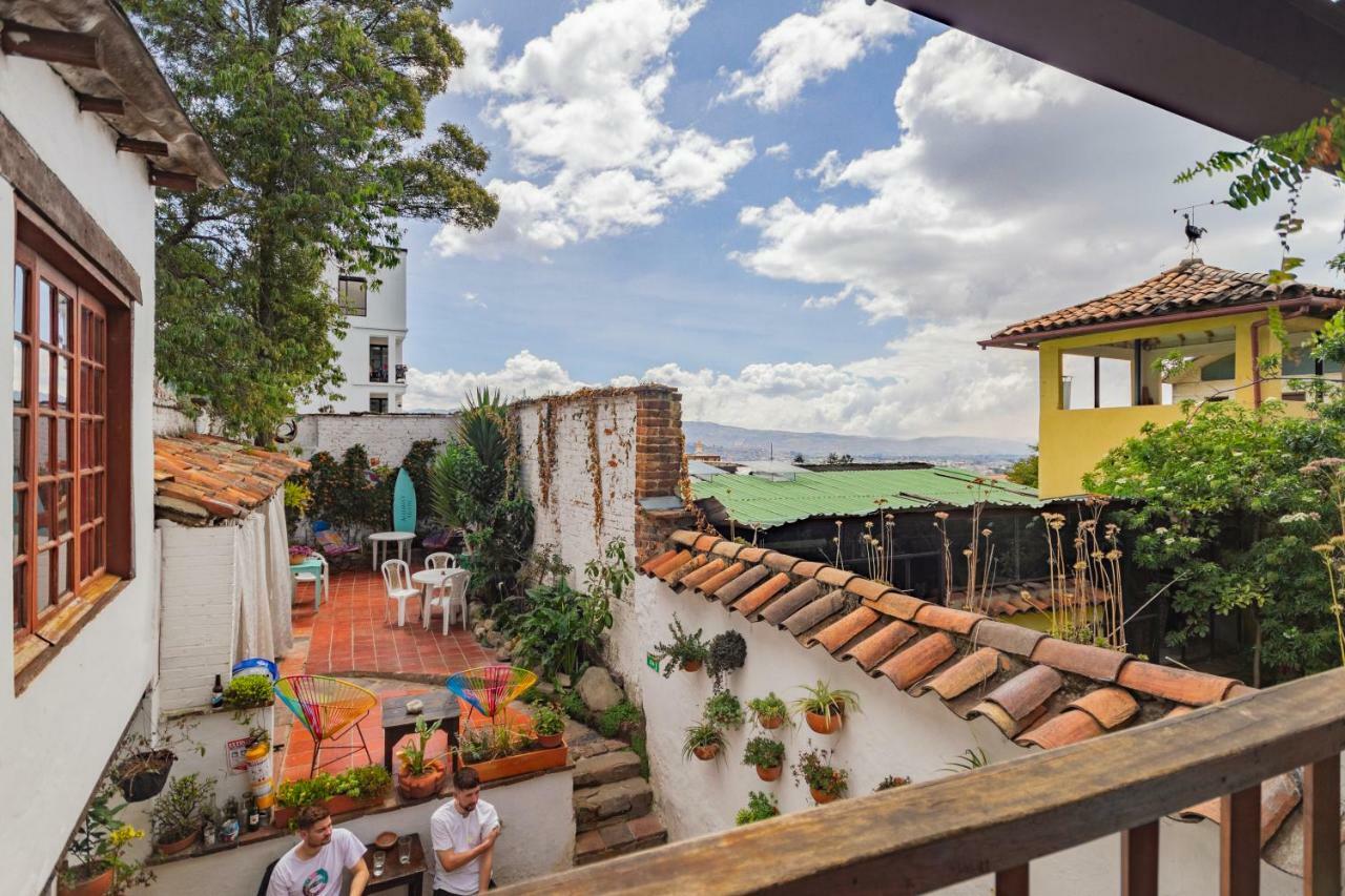 Alegrias Hostel Bogotá Esterno foto